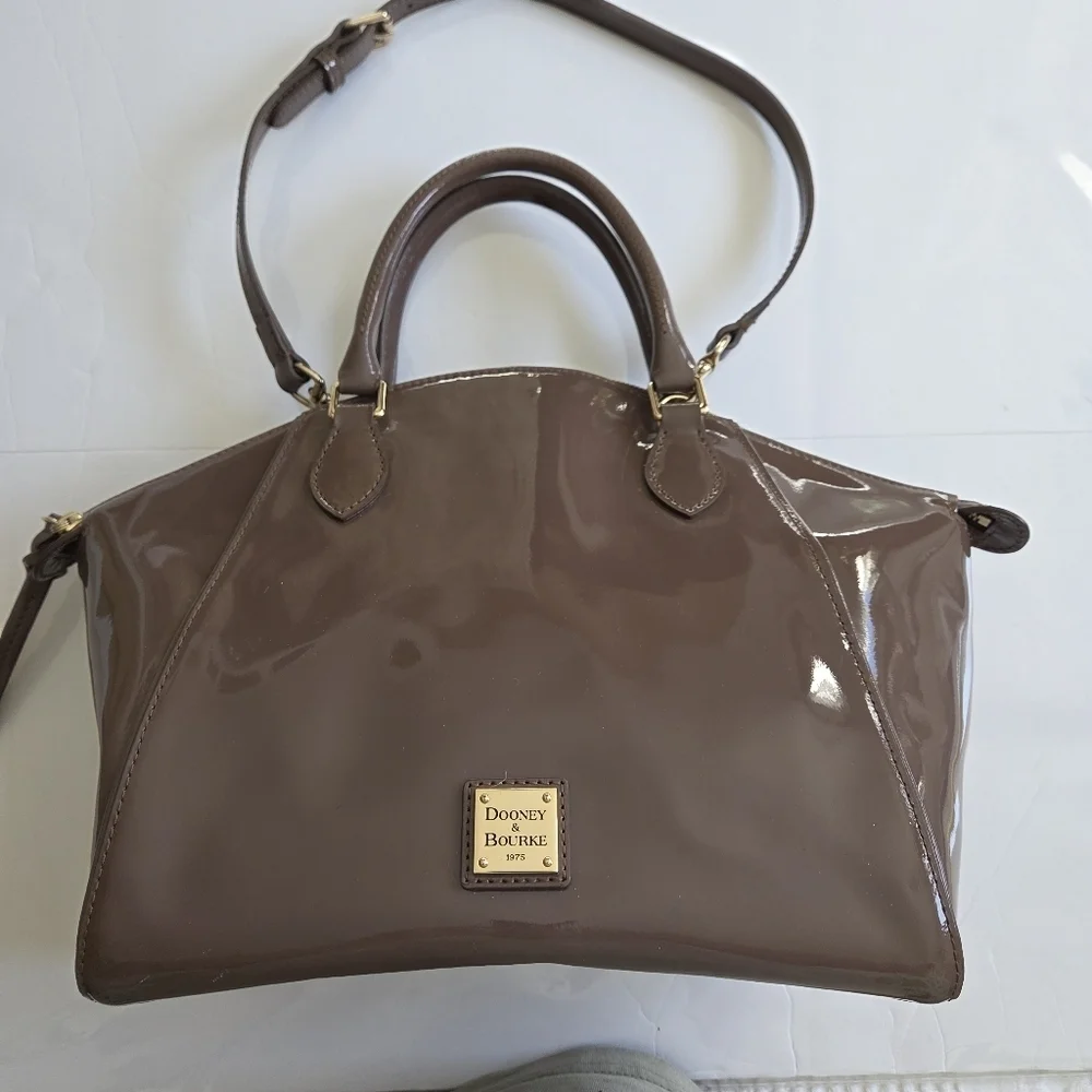 Dooney & Bourke elevate your